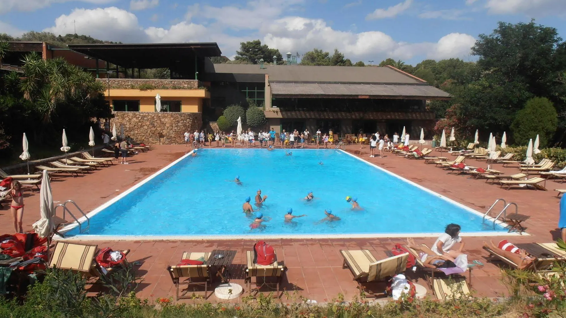 Eco Village Baia Delle Ginestre Теулада